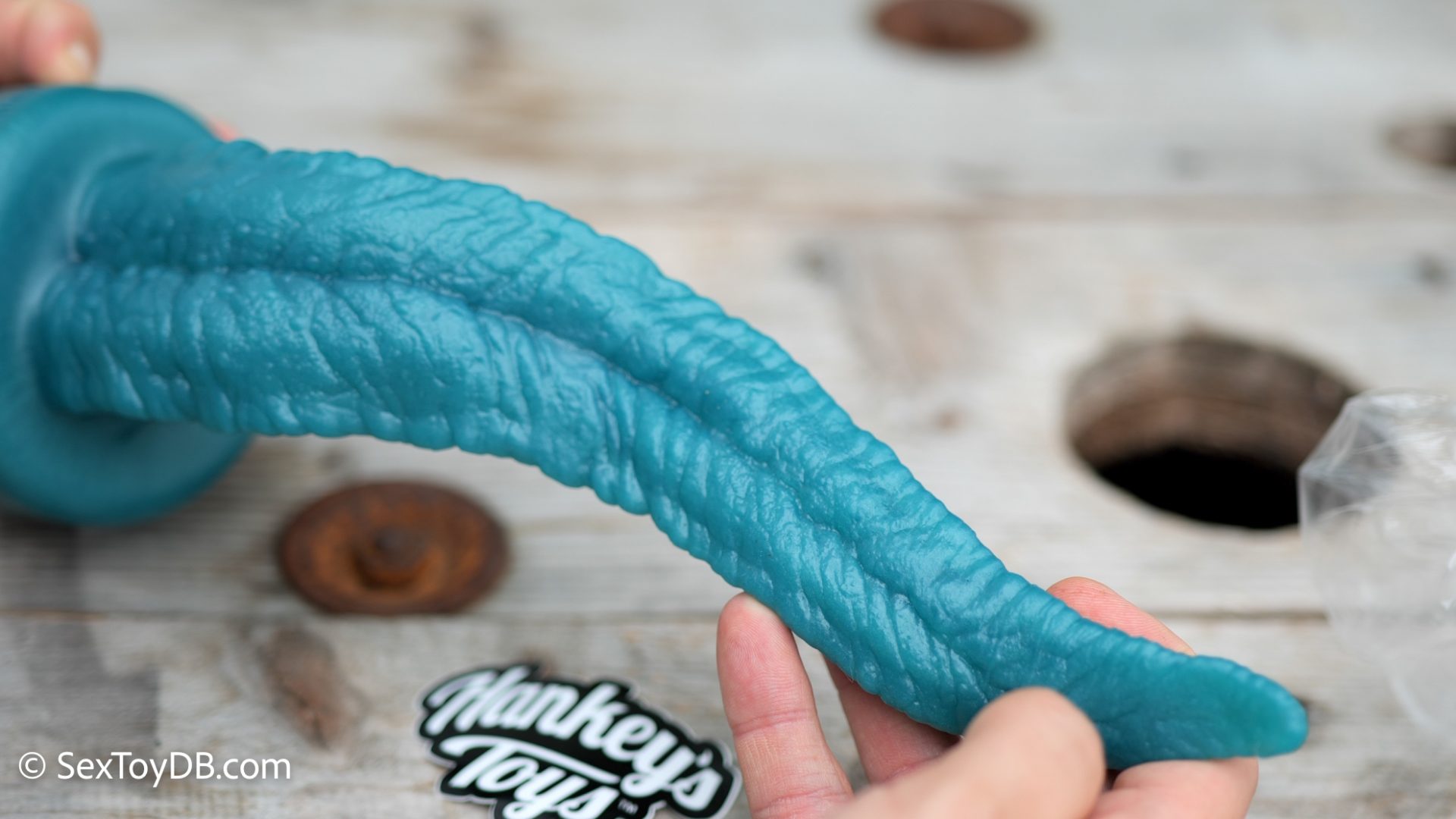 Hankeys Toys Venomous Tongue texture detail Hankeys Toys Venomous Tongue texture detail