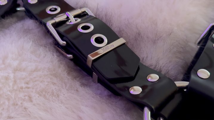 kbboy silicone body harness more buckle detail